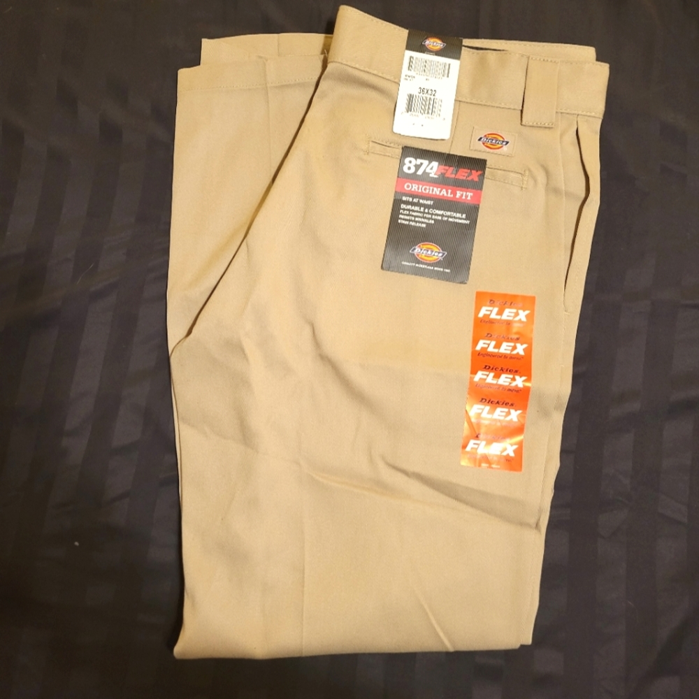 *NWT* Dickies Khakis Original Fit 874FLEX